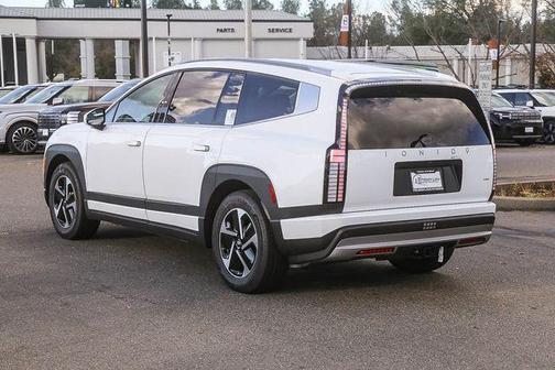 Snow White Pearl 2026 Hyundai IONIQ 9 SE