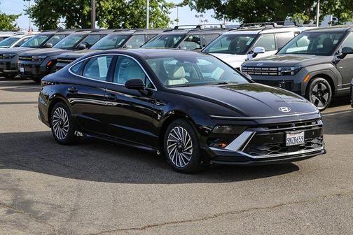 Onyx Black 2024 Hyundai SONATA Hybrid Limited