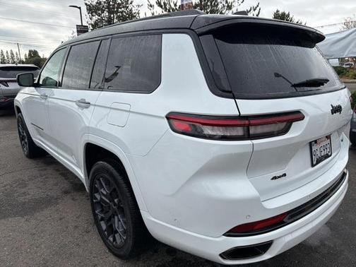 2023 Jeep Grand Cherokee L Summit