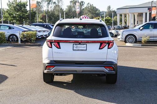 White Pearl 2026 Hyundai TUCSON SEL Premium