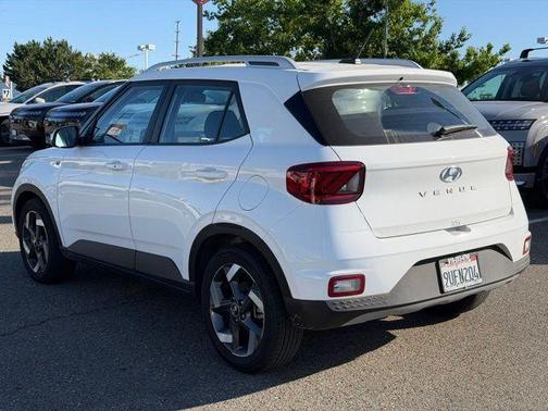 Lunar White 2025 Hyundai VENUE SEL
