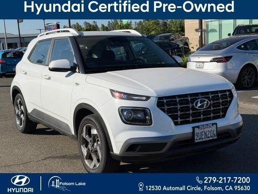 Lunar White 2025 Hyundai VENUE SEL