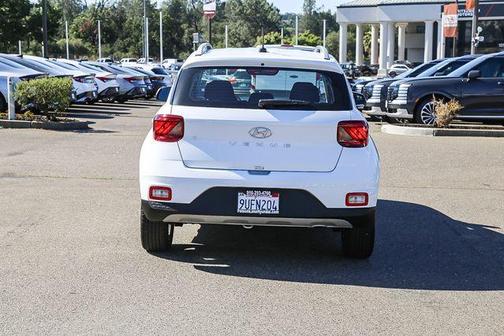 Lunar White 2025 Hyundai VENUE SEL