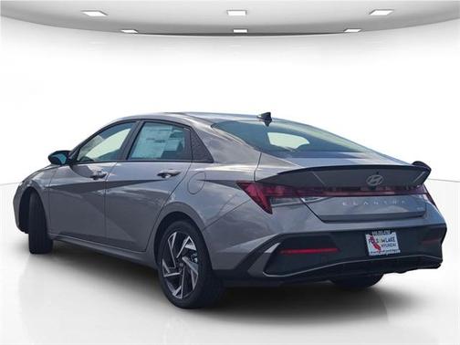 2025 Hyundai ELANTRA HEV SEL Sport