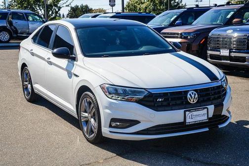 Pure White 2021 Volkswagen Jetta 1.4T R-Line