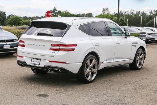 Uyuni White 2021 Genesis GV80 3.5T