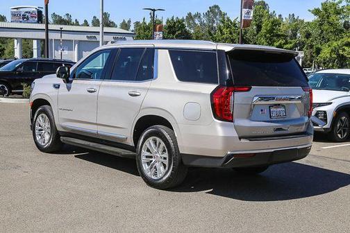 Beige Pearl Metallic 2024 GMC Yukon SLT