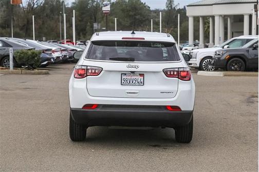 2022 Jeep Compass Sport
