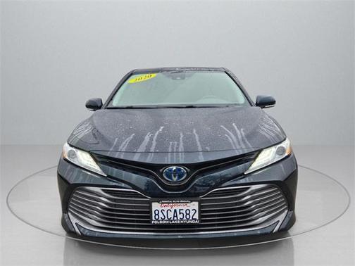 2020 Toyota Camry Hybrid XLE