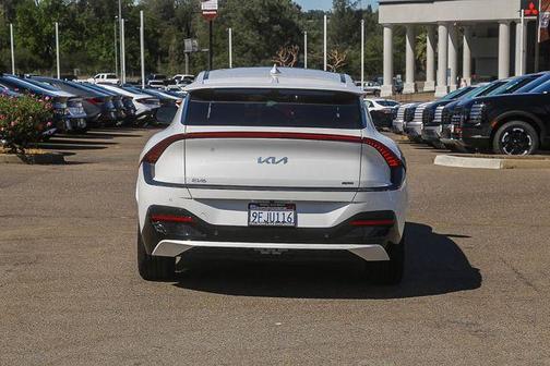 Snow White Pearl 2023 Kia EV6 GT-Line