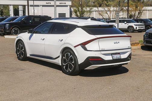 Snow White Pearl 2023 Kia EV6 GT-Line