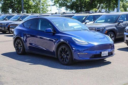 Deep Blue Metallic 2021 Tesla Model Y Long Range
