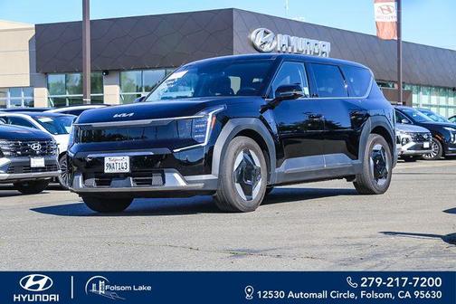 Aurora Black Pearl 2024 Kia EV9 Light Long Range