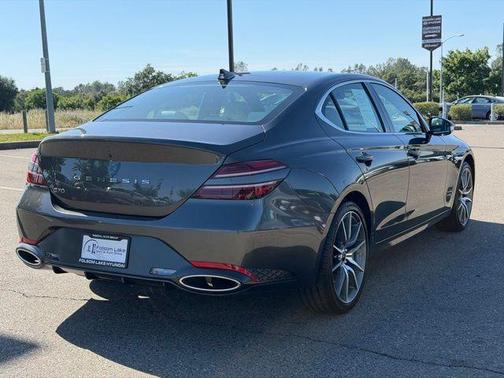 Makalu Gray 2025 Genesis G70 2.5T