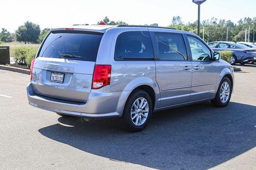 Billet Silver Metallic Clearcoat 2014 Dodge Grand Caravan SXT