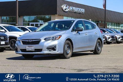 Ice Silver Metallic 2018 Subaru Impreza 2.0i