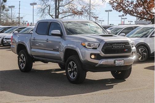 2017 Toyota Tacoma TRD Sport