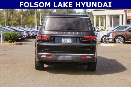 2022 Jeep Wagoneer Series III