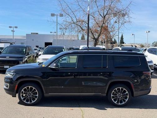 2022 Jeep Wagoneer Series III