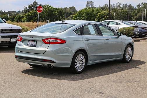 Ice 2014 Ford Fusion Energi SE Luxury