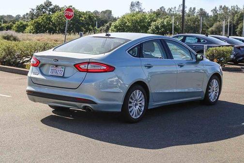 Ice 2014 Ford Fusion Energi SE Luxury