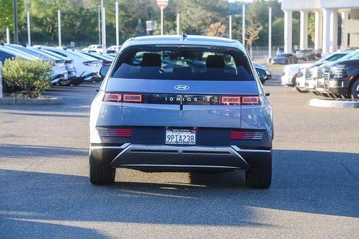 2024 Hyundai IONIQ 5 SEL