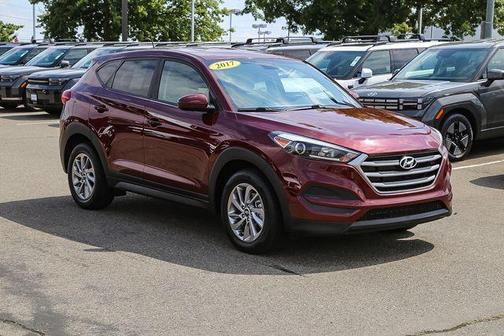 Ruby Wine 2017 Hyundai TUCSON SE