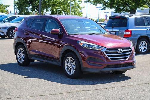 Ruby Wine 2017 Hyundai TUCSON SE