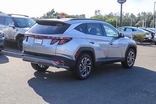 Shimmering Silver 2026 Hyundai TUCSON Limited