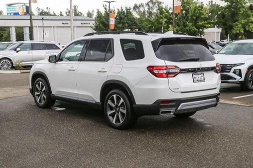 Platinum White Pearl 2024 Honda Pilot Elite