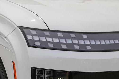 Snow White Pearl 2026 Hyundai IONIQ 9 PERFORMANCE CALLIGRAPHY
