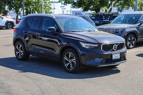 Black 2023 Volvo XC40 B5 Core