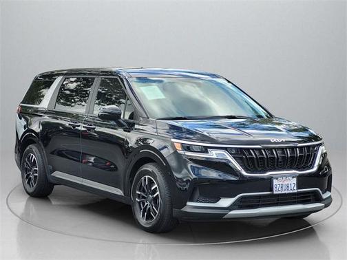 2022 Kia Carnival LXS