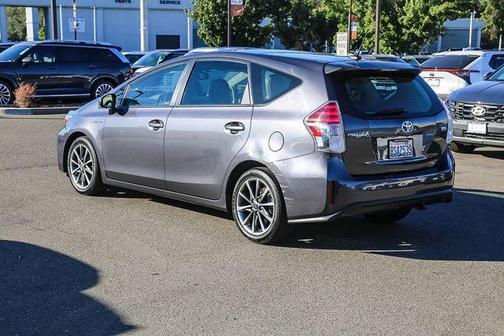 Magnetic Gray Metallic 2017 Toyota Prius v Five