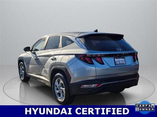 2022 Hyundai TUCSON SE