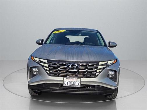2022 Hyundai TUCSON SE
