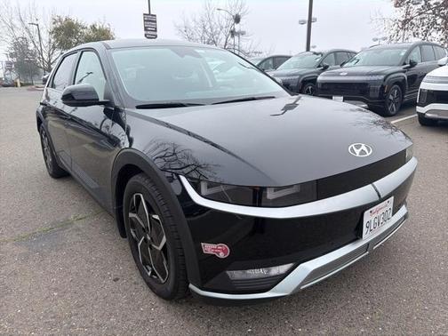 2024 Hyundai IONIQ 5 SEL