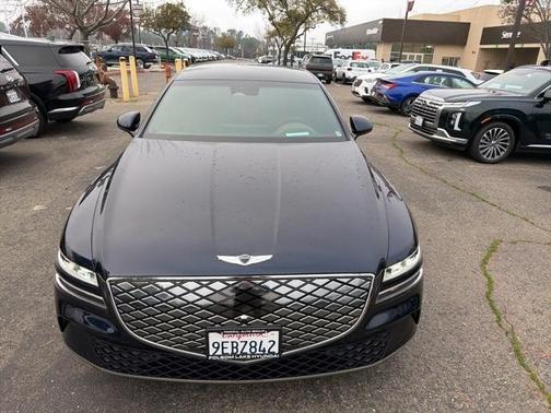 2023 Genesis Electrified G80 Base