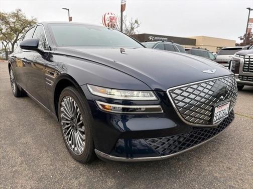 2023 Genesis Electrified G80 Base