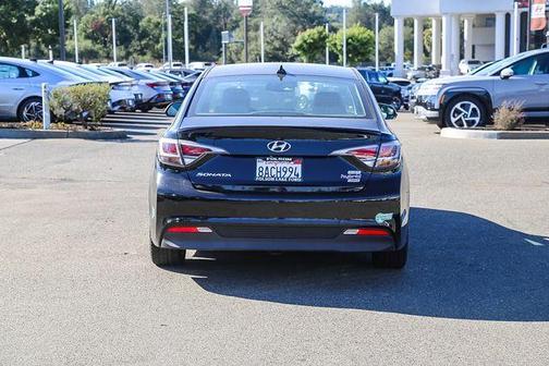 Eclipse Black 2016 Hyundai Sonata Plug-In Hybrid Limited