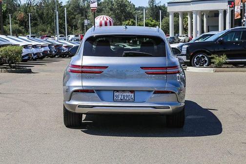 Savile Silver 2023 Genesis Electrified GV70 Advanced