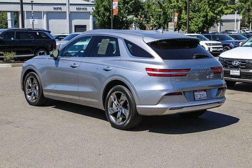 Savile Silver 2023 Genesis Electrified GV70 Advanced