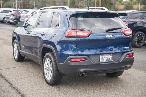 Patriot Blue Pearlcoat 2018 Jeep Cherokee Latitude