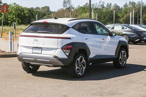 Atlas 2026 Hyundai KONA SEL Premium