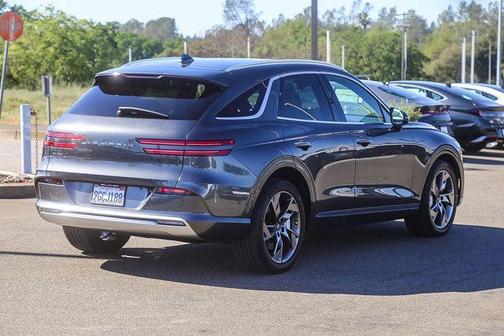2023 Genesis Electrified GV70 Advanced