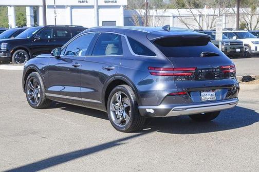 2023 Genesis Electrified GV70 Advanced