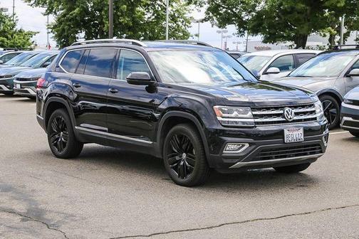 Deep Black Pearl Effect 2018 Volkswagen Atlas 3.6L SEL Premium