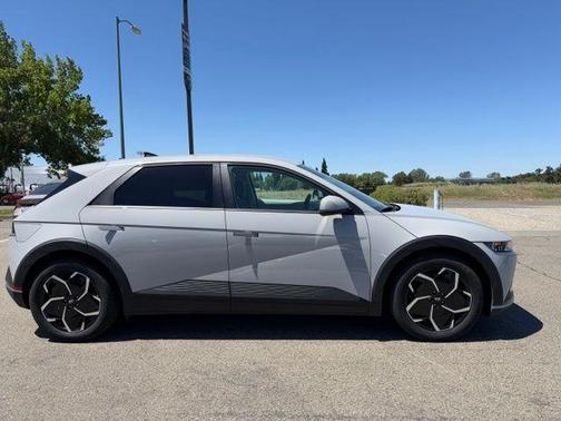 Cyber Gray 2024 Hyundai IONIQ 5 SEL