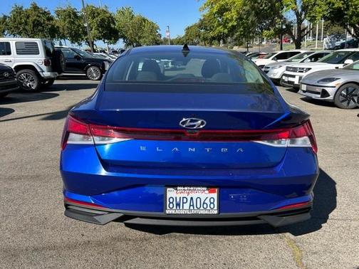 2021 Hyundai ELANTRA SEL