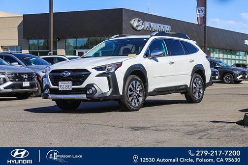 Crystal White Pearl 2025 Subaru Outback Touring XT
